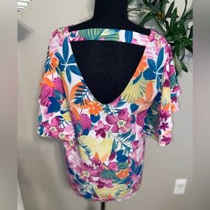 Sale! NWT/NWOT bundle of 2 Simply Styled size Large beautiful tops